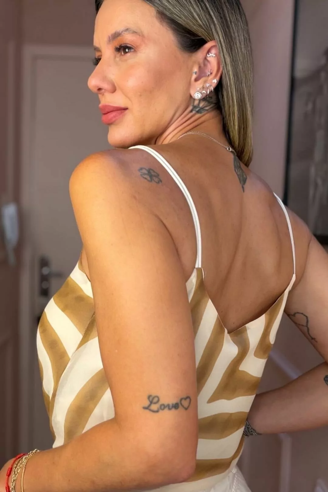 Namine - blusa detalhe alça - 3197